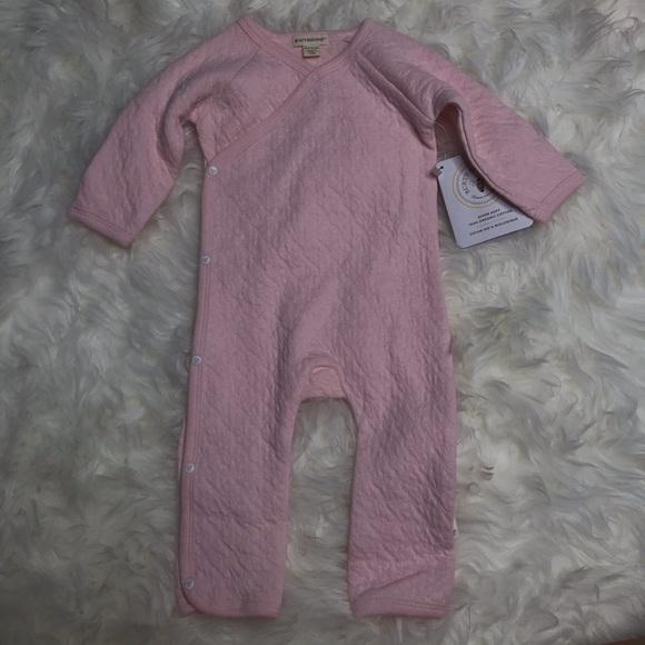 Burt's Bees Baby Other - 🆕 3/$30!! Burts Bees NWT soft pink onesie 0-3 months